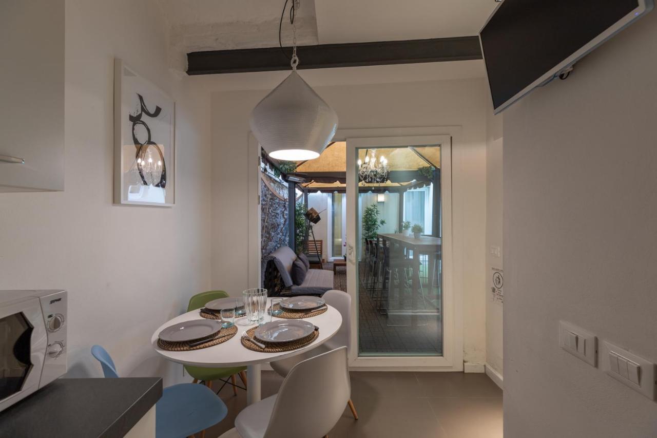 Pinti Patio Apartment Флоренция Экстерьер фото